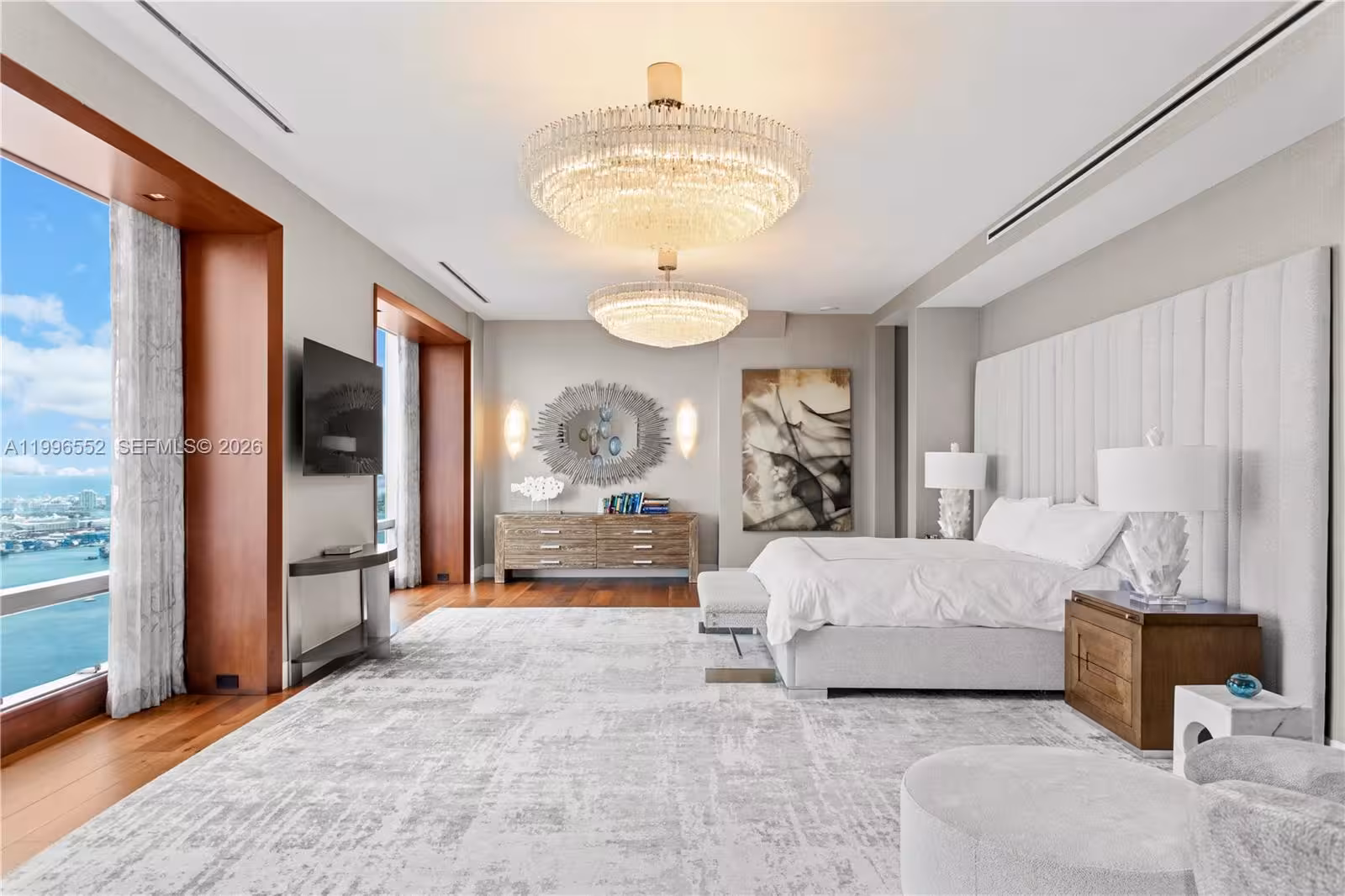 Primary suite
